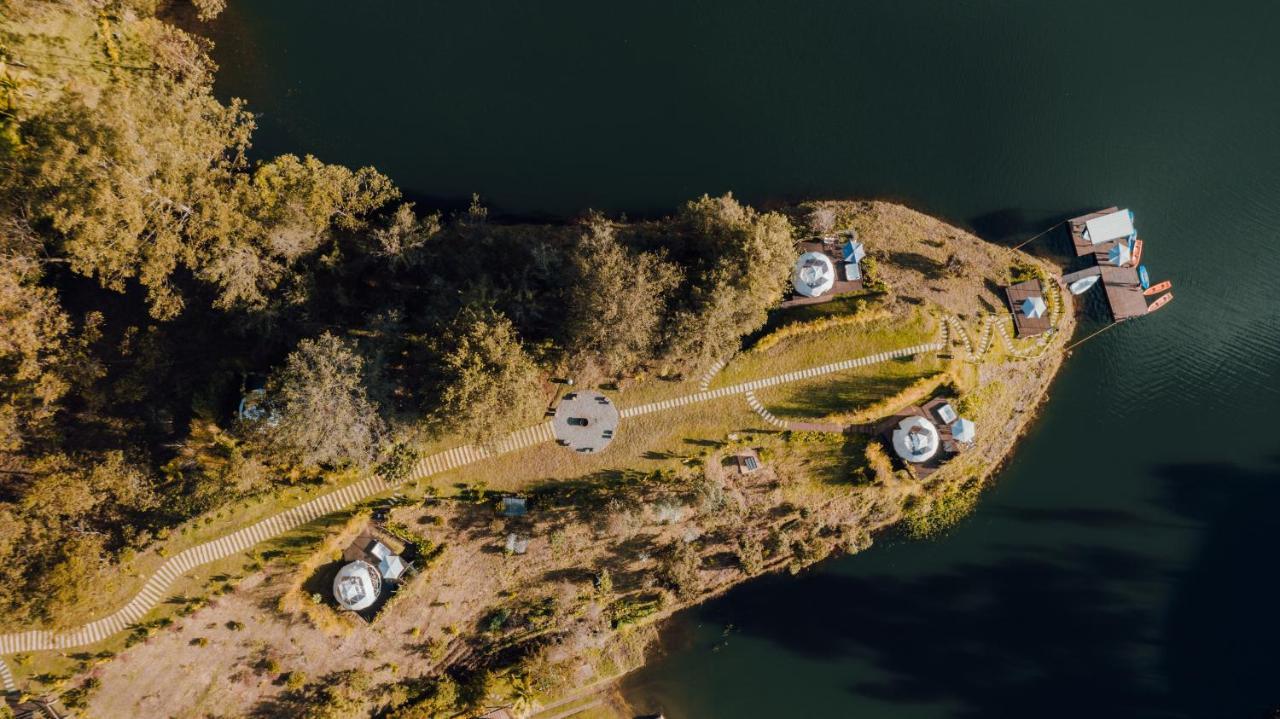 Domus Glamping Hotel Guatape Bagian luar foto