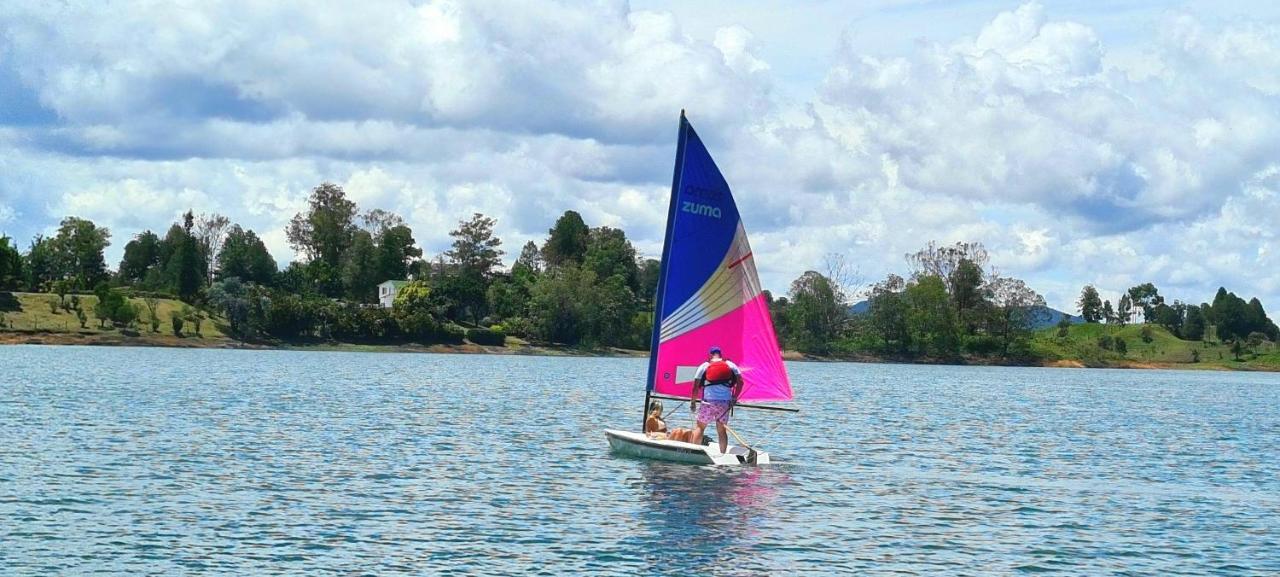 Domus Glamping Hotel Guatape Bagian luar foto