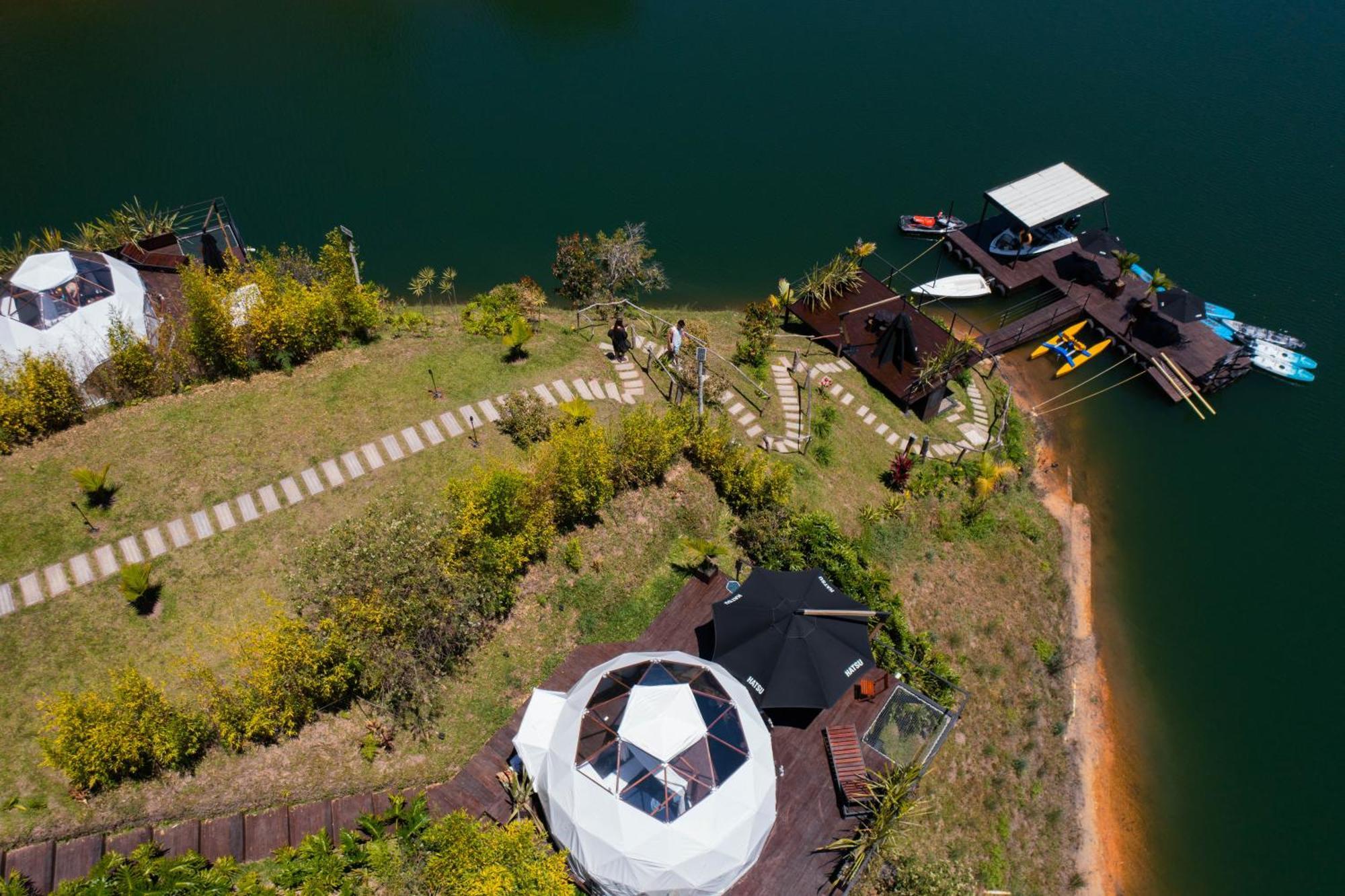 Domus Glamping Hotel Guatape Bagian luar foto