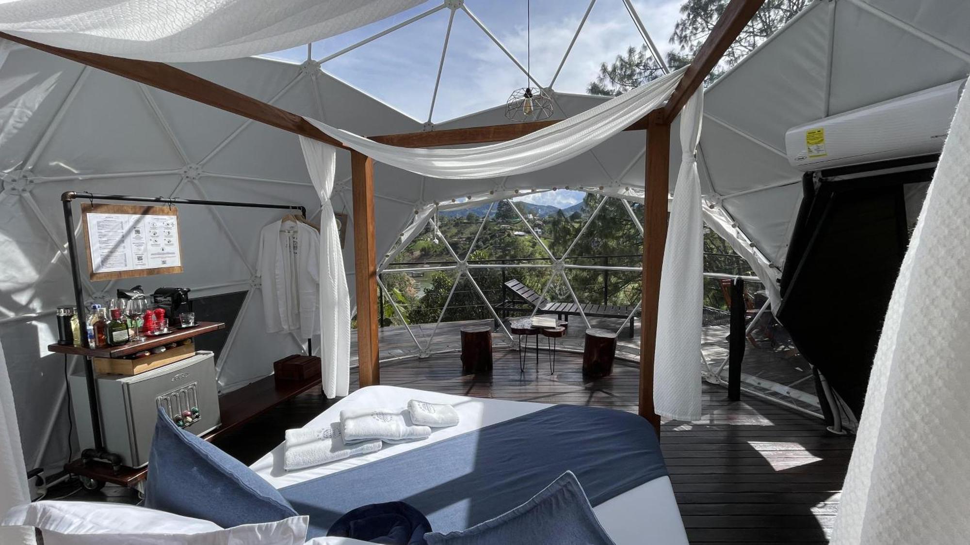 Domus Glamping Hotel Guatape Bagian luar foto